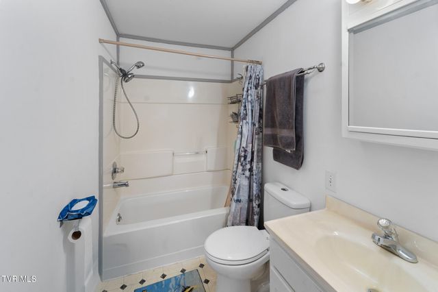 1965 Carterton Road, Lebanon, VA 24266