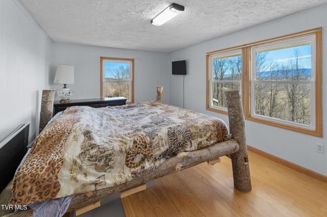 1965 Carterton Road, Lebanon, VA 24266