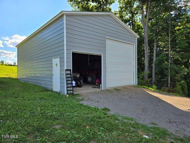 1965 Carterton Road, Lebanon, VA 24266