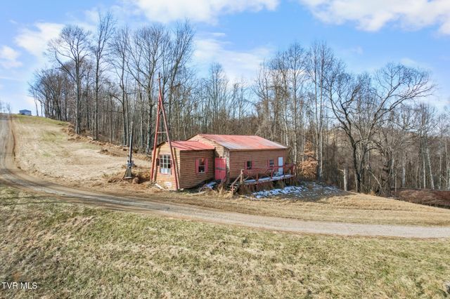 1965 Carterton Road, Lebanon, VA 24266
