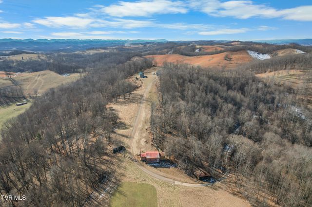 1965 Carterton Road, Lebanon, VA 24266