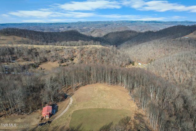 1965 Carterton Road, Lebanon, VA 24266