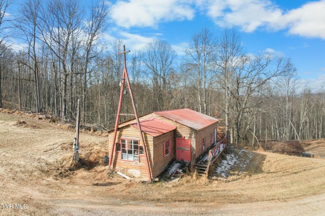 1965 Carterton Road, Lebanon, VA 24266