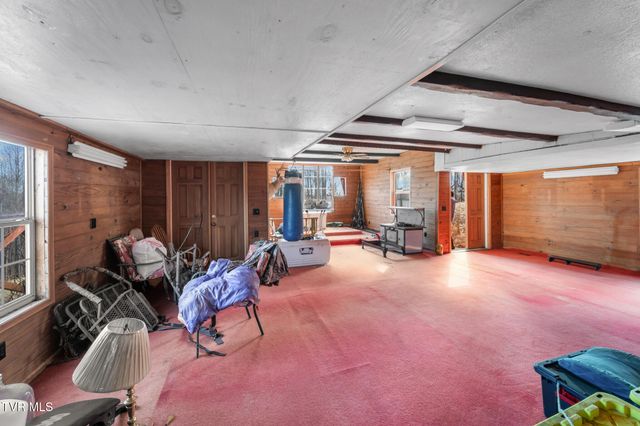 1965 Carterton Road, Lebanon, VA 24266