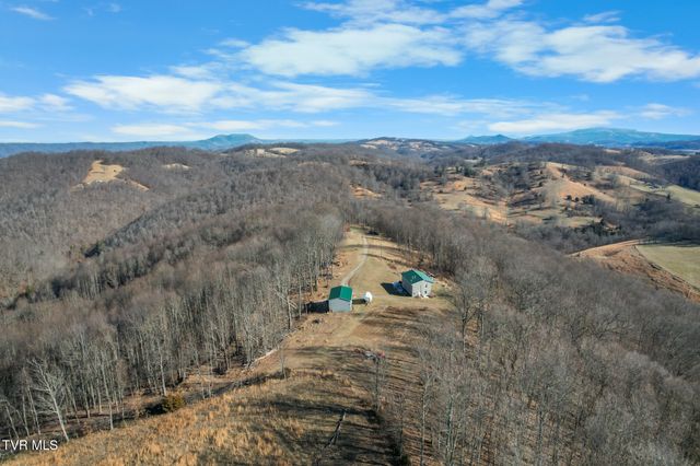 1965 Carterton Road, Lebanon, VA 24266