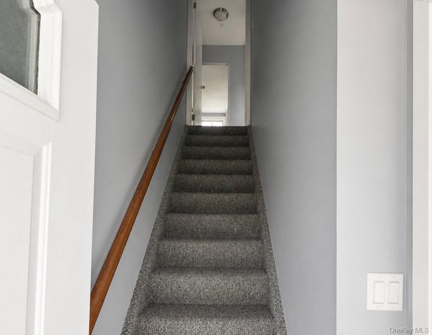 1423 9th Street, West Babylon, NY 11704