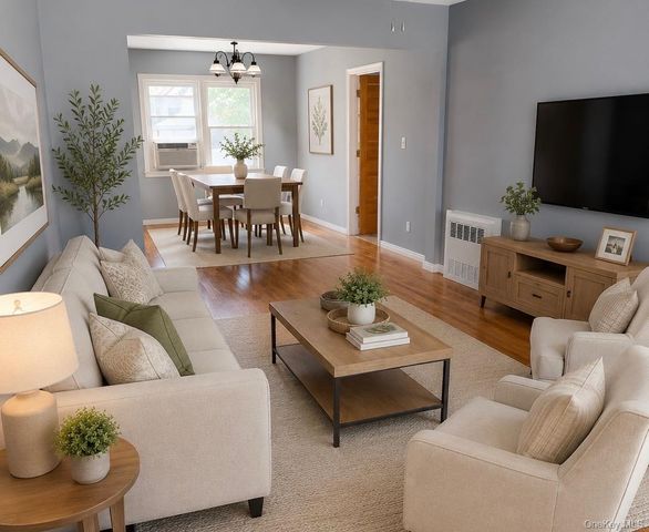 1423 9th Street, West Babylon, NY 11704
