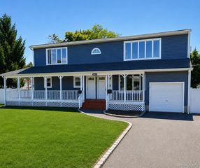 1423 9th Street, West Babylon, NY 11704