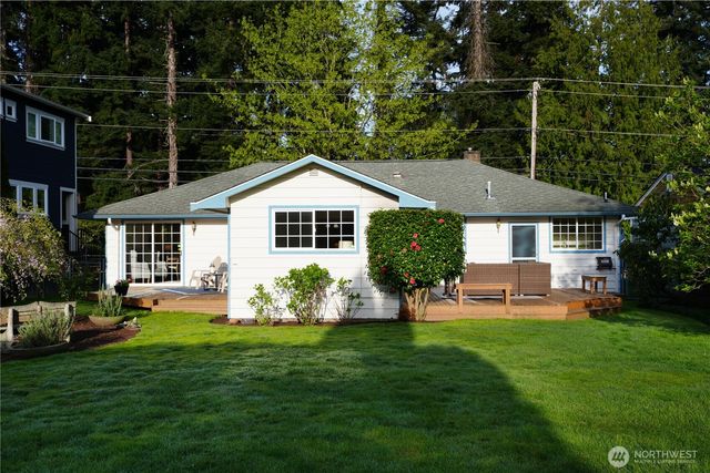 541 3rd Avenue S, Edmonds, WA 98020