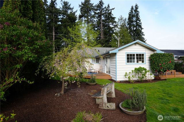 541 3rd Avenue S, Edmonds, WA 98020