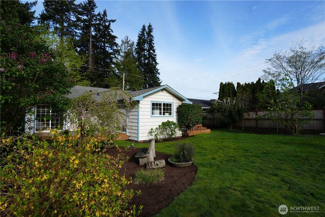 541 3rd Avenue S, Edmonds, WA 98020