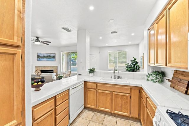 9113 Haussman Street, Elk Grove, CA 95758