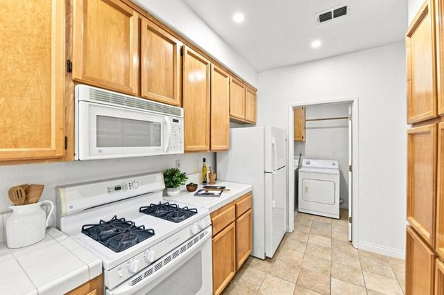 9113 Haussman Street, Elk Grove, CA 95758