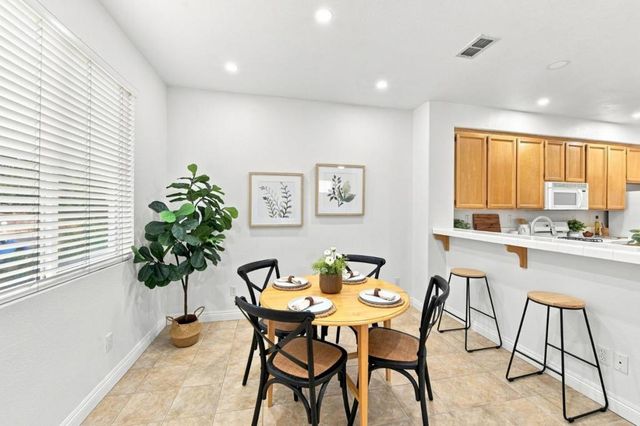9113 Haussman Street, Elk Grove, CA 95758