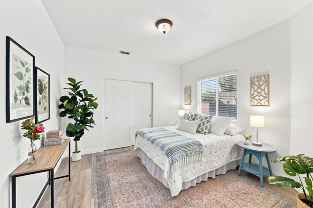9113 Haussman Street, Elk Grove, CA 95758