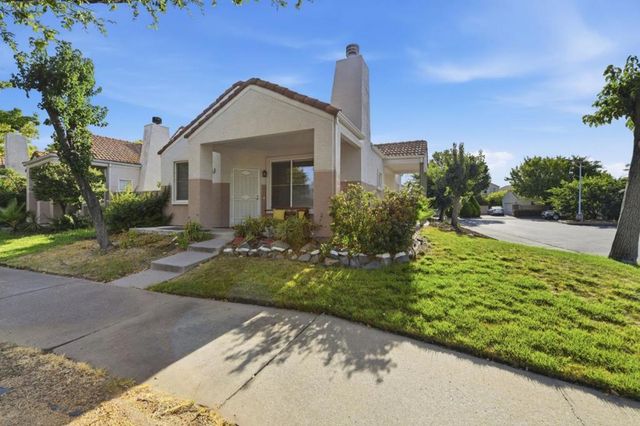 9113 Haussman Street, Elk Grove, CA 95758