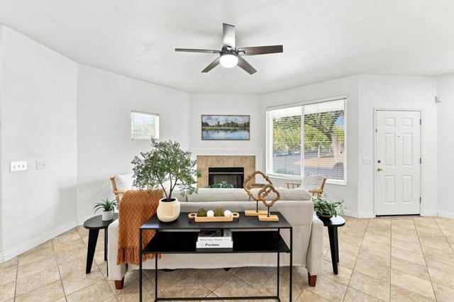 9113 Haussman Street, Elk Grove, CA 95758