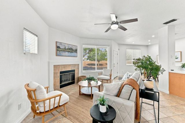 9113 Haussman Street, Elk Grove, CA 95758