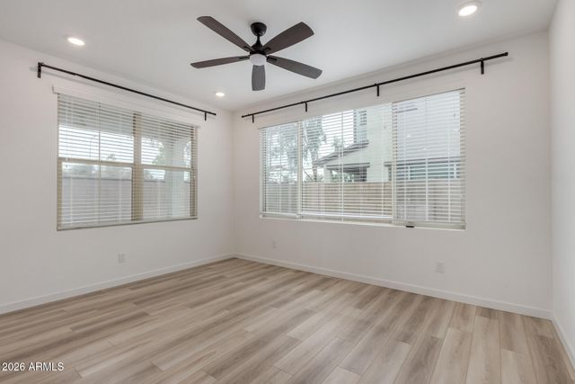 1319 W BLUEJAY Drive, Chandler, AZ 85286