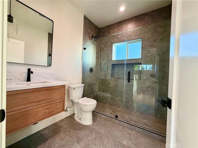 22404 Vanowen St, West Hills, CA 91307