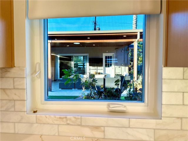 22404 Vanowen St, West Hills, CA 91307