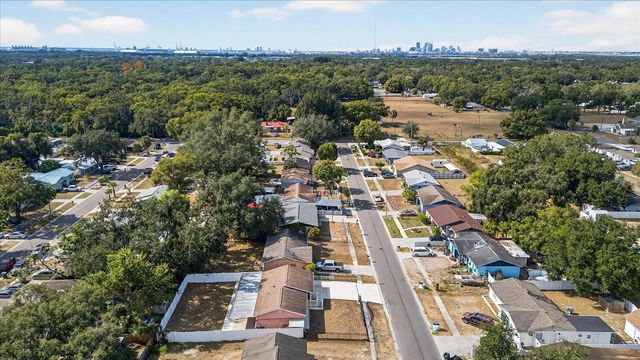 2015 BALFOUR CIRCLE, Tampa, FL 33619