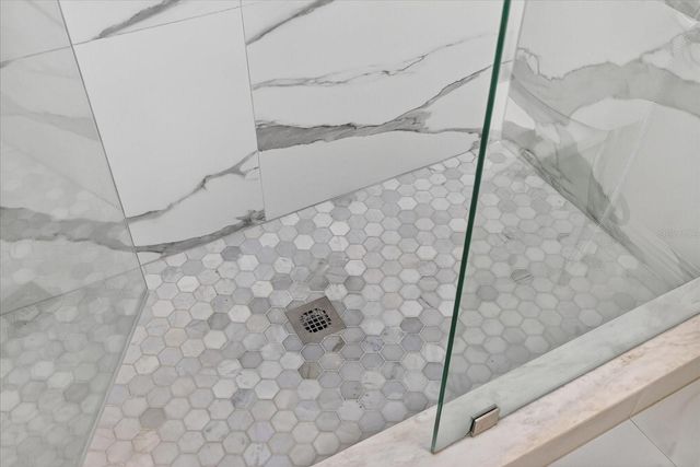 2015 BALFOUR CIRCLE, Tampa, FL 33619