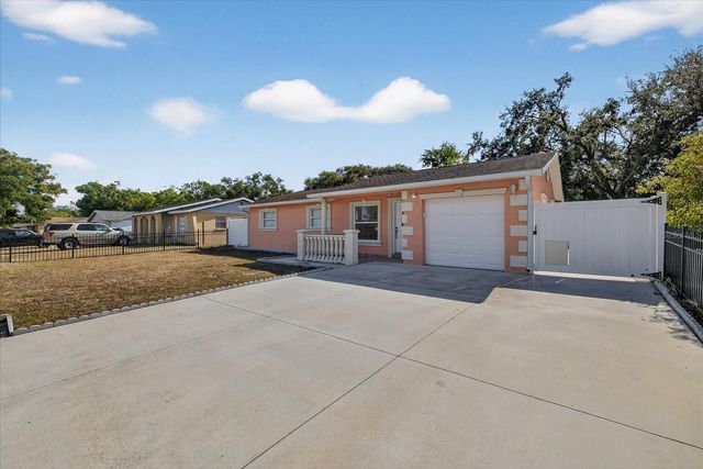 2015 BALFOUR CIRCLE, Tampa, FL 33619