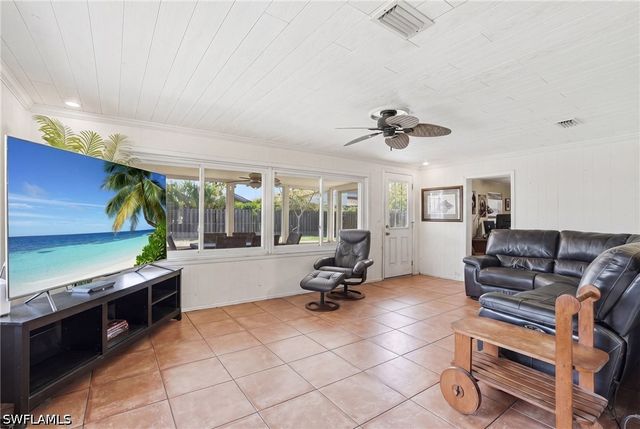 27605 Playa Del Rey LN, Bonita Springs, FL 34135