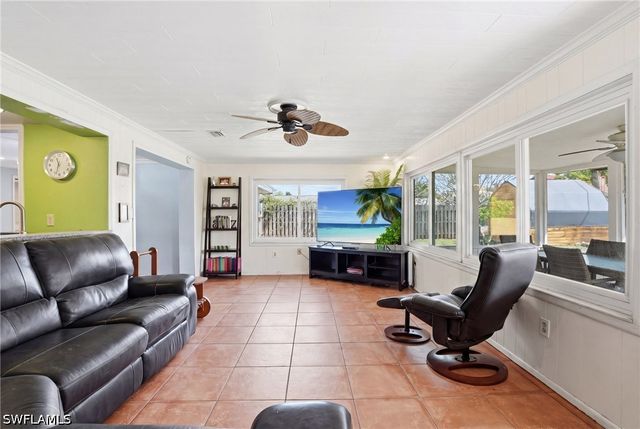 27605 Playa Del Rey LN, Bonita Springs, FL 34135