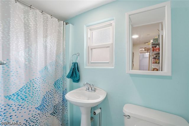 27605 Playa Del Rey LN, Bonita Springs, FL 34135