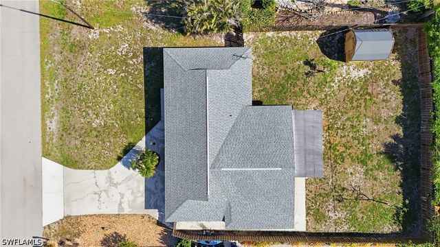 27605 Playa Del Rey LN, Bonita Springs, FL 34135