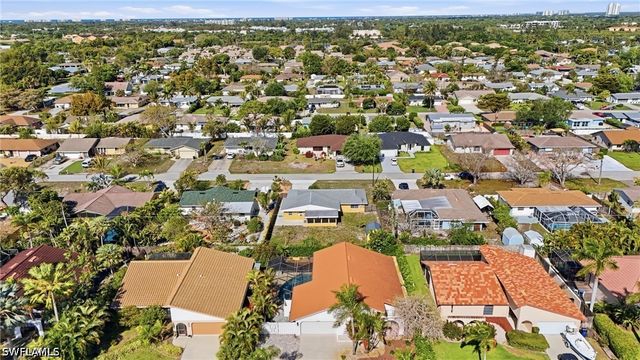 27605 Playa Del Rey LN, Bonita Springs, FL 34135