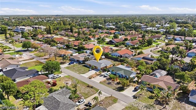 27605 Playa Del Rey LN, Bonita Springs, FL 34135