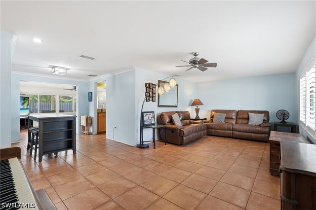 27605 Playa Del Rey LN, Bonita Springs, FL 34135