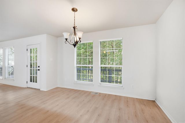 1313 River Oaks Drive, Benton, AR 72019