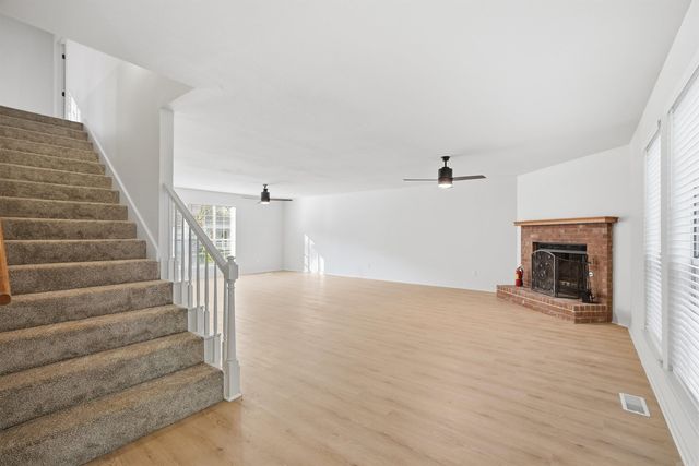 1313 River Oaks Drive, Benton, AR 72019