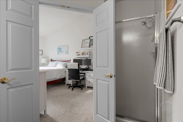 263 Lillian Court, Geneva, IL 60134