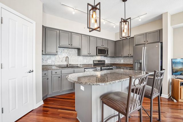 500 E Grant Street 1902, Minneapolis, MN 55404