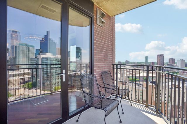 500 E Grant Street 1902, Minneapolis, MN 55404