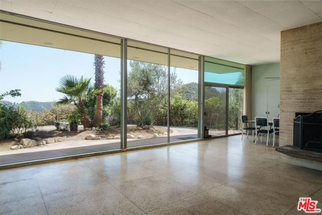 2885 Edgewick Road, Glendale, CA 91206