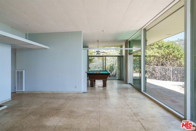 2885 Edgewick Road, Glendale, CA 91206