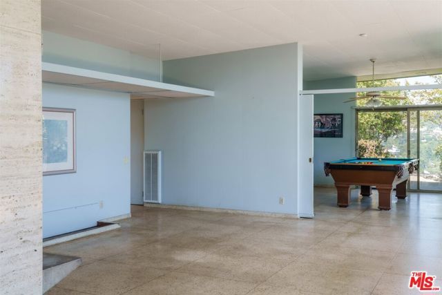 2885 Edgewick Road, Glendale, CA 91206