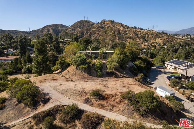 2885 Edgewick Road, Glendale, CA 91206