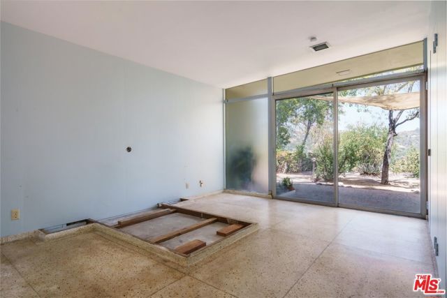 2885 Edgewick Road, Glendale, CA 91206