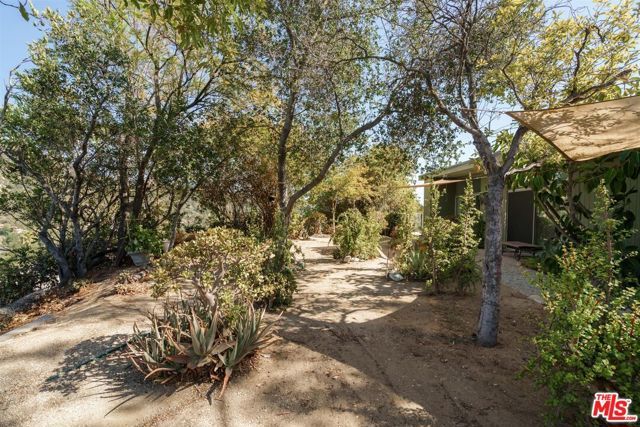 2885 Edgewick Road, Glendale, CA 91206