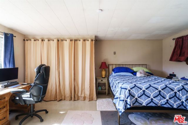 2885 Edgewick Road, Glendale, CA 91206
