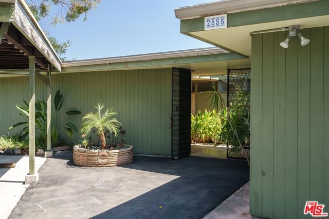 2885 Edgewick Road, Glendale, CA 91206