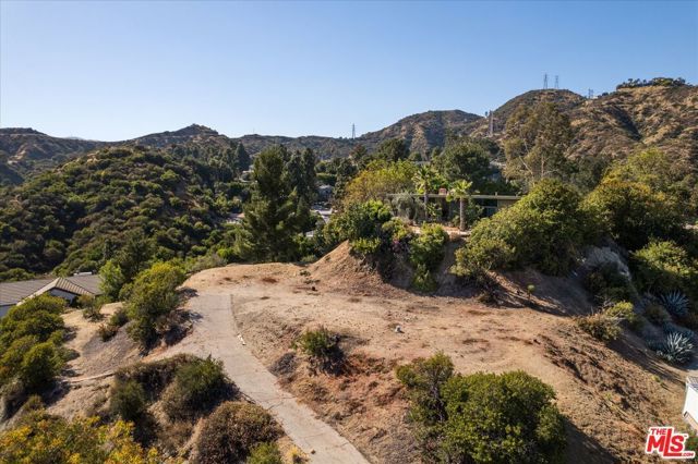 2885 Edgewick Road, Glendale, CA 91206