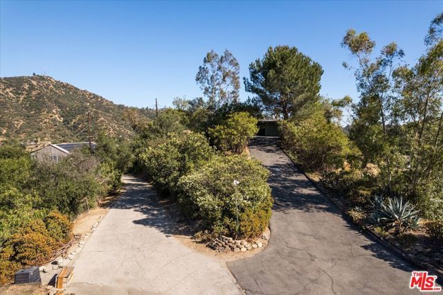 2885 Edgewick Road, Glendale, CA 91206